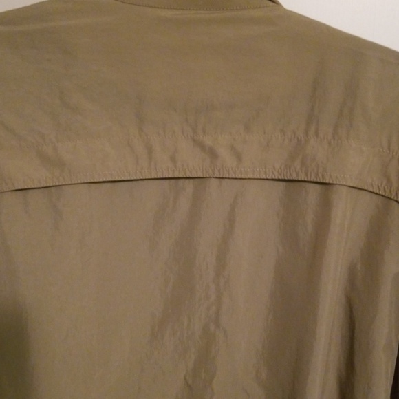 Women's plus size trench coat. - Picture 5 of 8